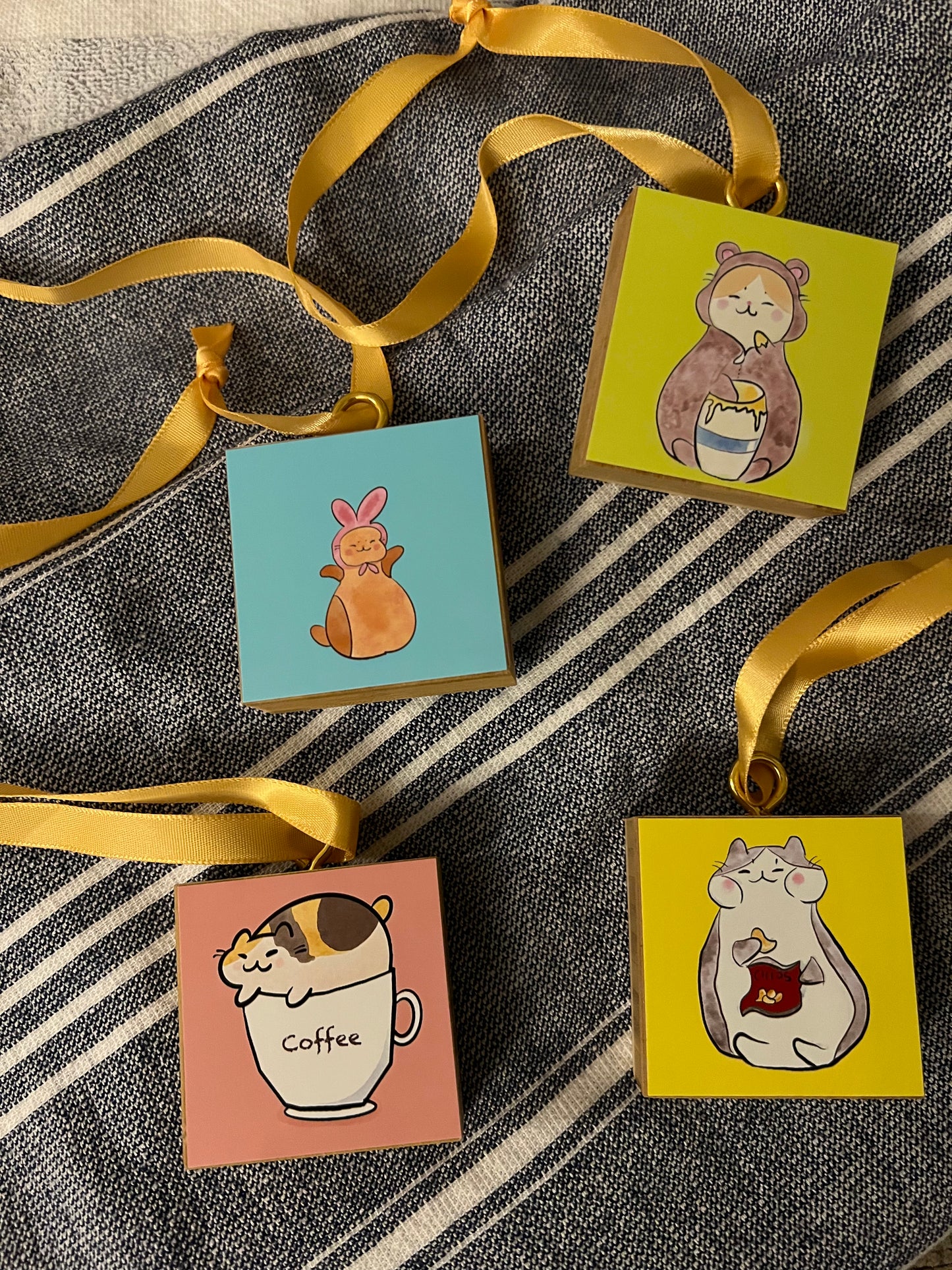 Cute cat doodle bamboo ornaments 2 sides with ribbon hanger