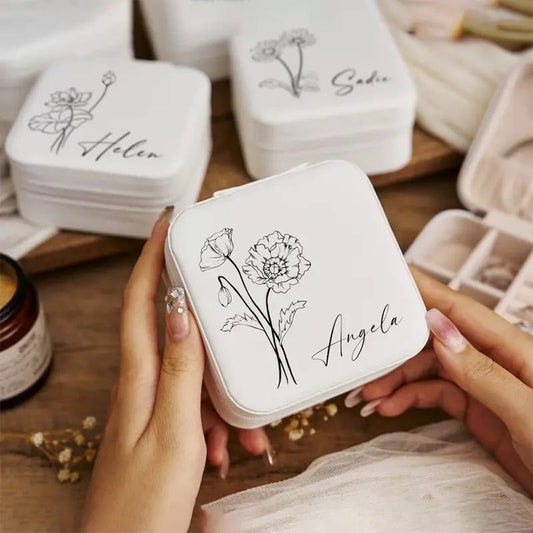 The Cottagecore Trend in Jewelry, Fashion, and Makeup: A Soft Escape Into Whimsy - Canvas & Charms