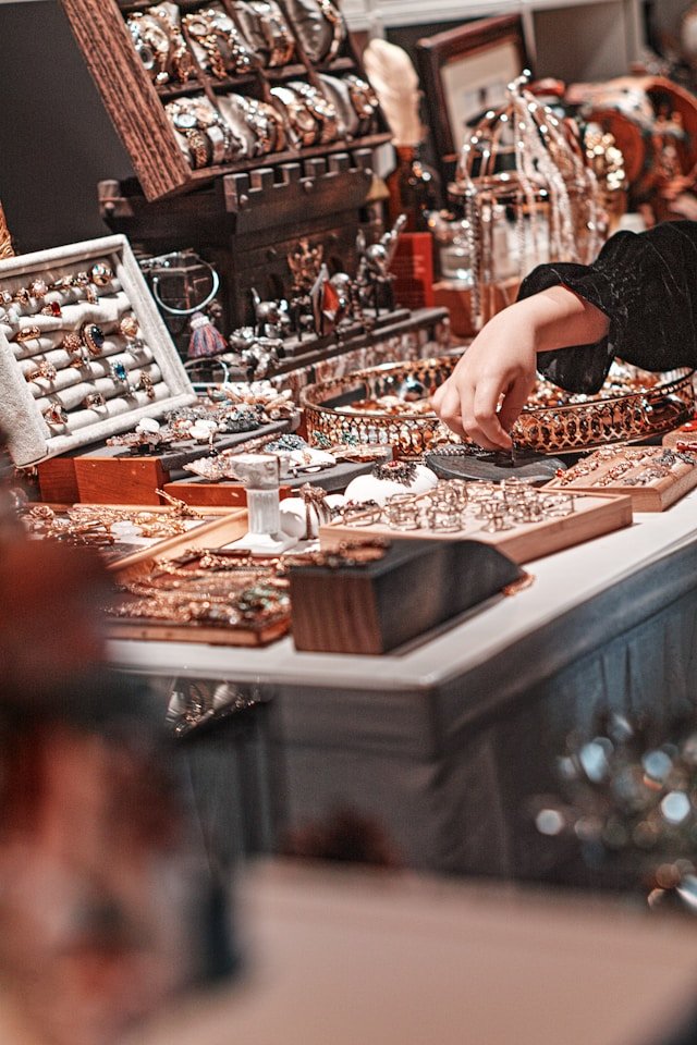 The Rise of Pop-Up Stores and Shows: A Modern Approach to Supporting Small Businesses - Canvas & Charms
