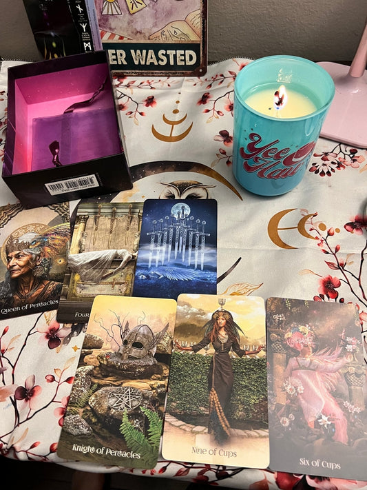 Unlocking Your Potential: A Guide to Tarot Reading - Canvas & Charms