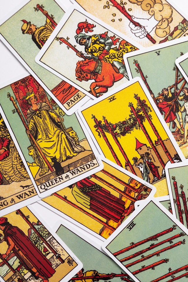 What Tarot Cards Are Good? Exploring Positive and Uplifting Cards