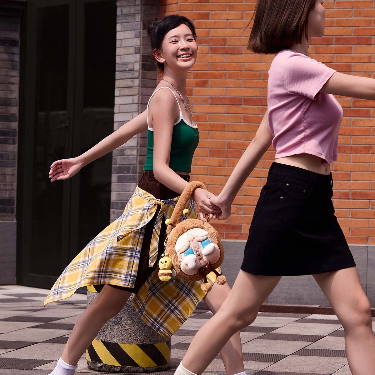 CRYBABY Crying Again Series Big Head Plush Bag (I'll Bring You a Flower)