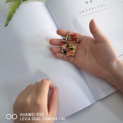 Initial Brooch Crystal Pearl Initial Brooch Gold Plated Enamel Colorful Letter Alphabet Breastpin Pin Jewelry for GIFTS