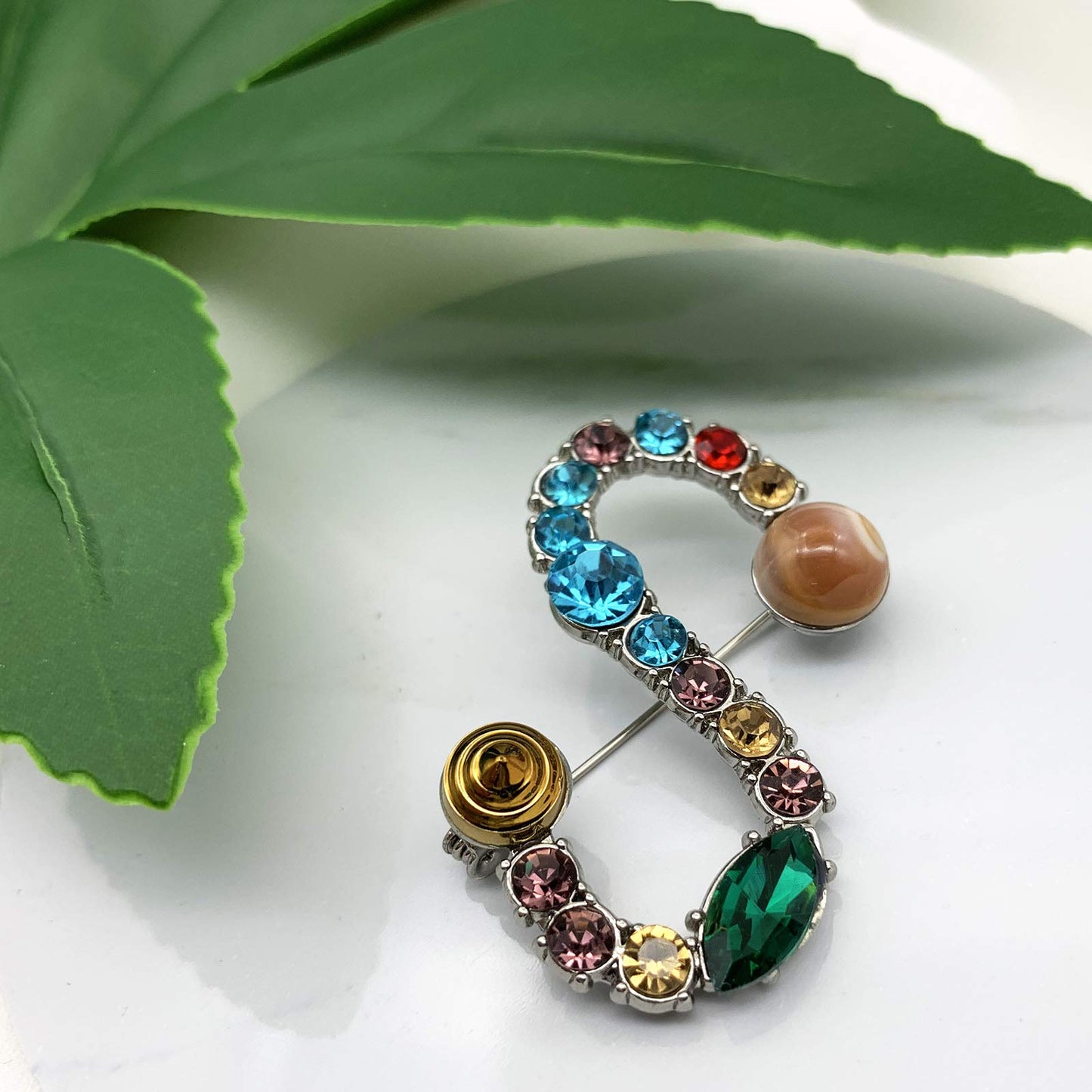 Initial Brooch A to Z 26 English Letters Plated Metal Stone Clear Colorful Crystal Lapel Pin Brooches Collar