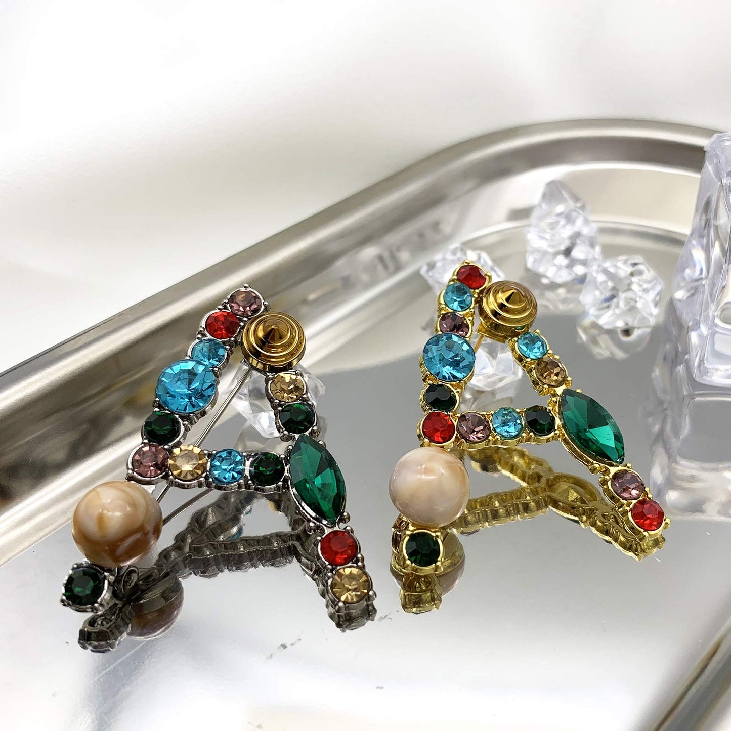 Initial Brooch A to Z 26 English Letters Plated Metal Stone Clear Colorful Crystal Lapel Pin Brooches Collar