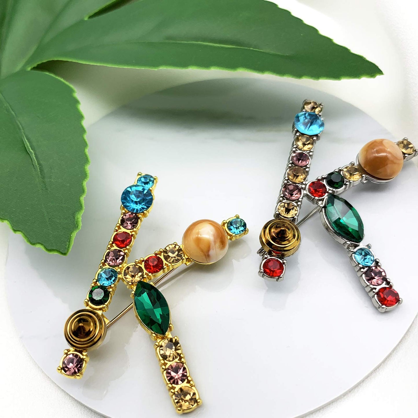 Initial Brooch A to Z 26 English Letters Plated Metal Stone Clear Colorful Crystal Lapel Pin Brooches Collar