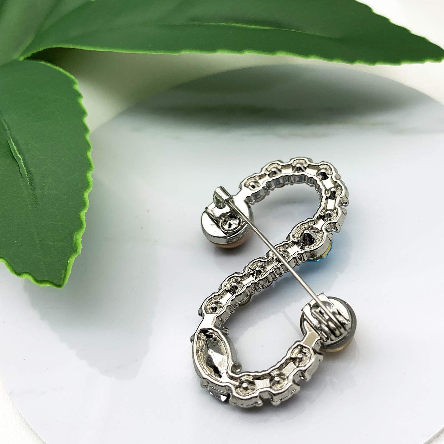 Initial Brooch A to Z 26 English Letters Plated Metal Stone Clear Colorful Crystal Lapel Pin Brooches Collar