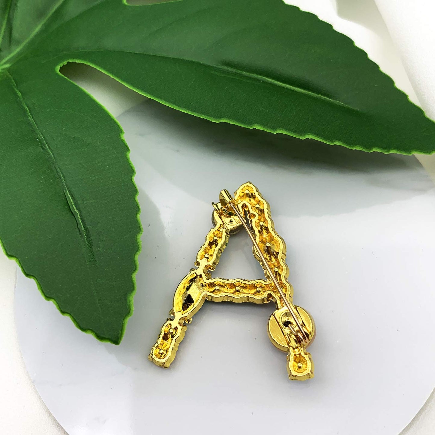 Initial Brooch A to Z 26 English Letters Plated Metal Stone Clear Colorful Crystal Lapel Pin Brooches Collar