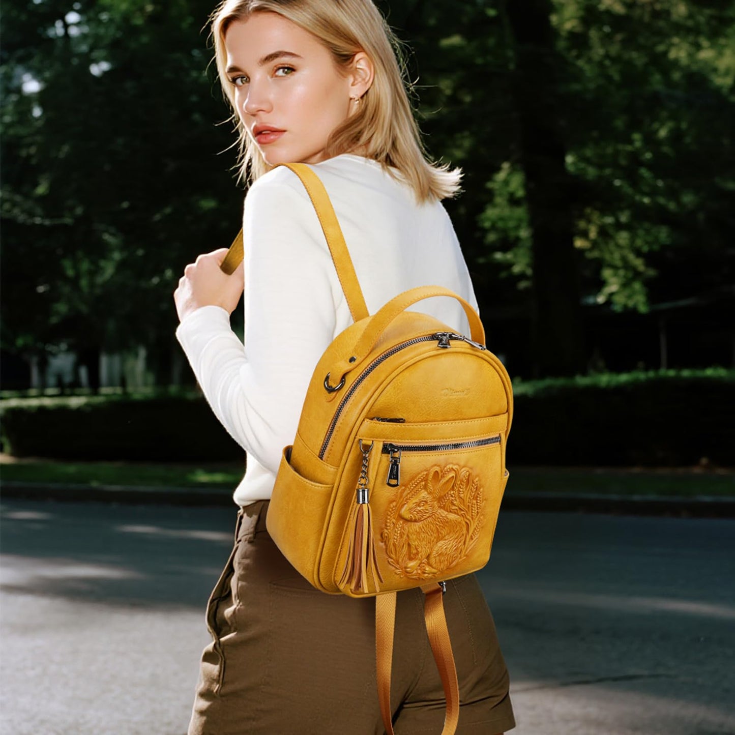 Mini Mochila Bolso para Mujeres, Mochila Pequeña de Cuero Vegano Repujado, Mochilas de Moda, Mochilas de Día, Bolso de Hombro, Pequeño, Moderno