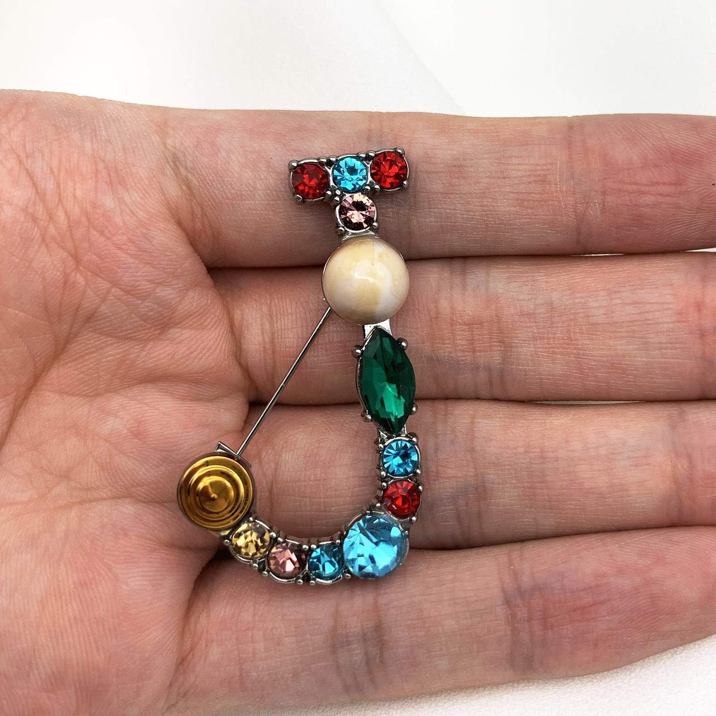 Initial Brooch A to Z 26 English Letters Plated Metal Stone Clear Colorful Crystal Lapel Pin Brooches Collar