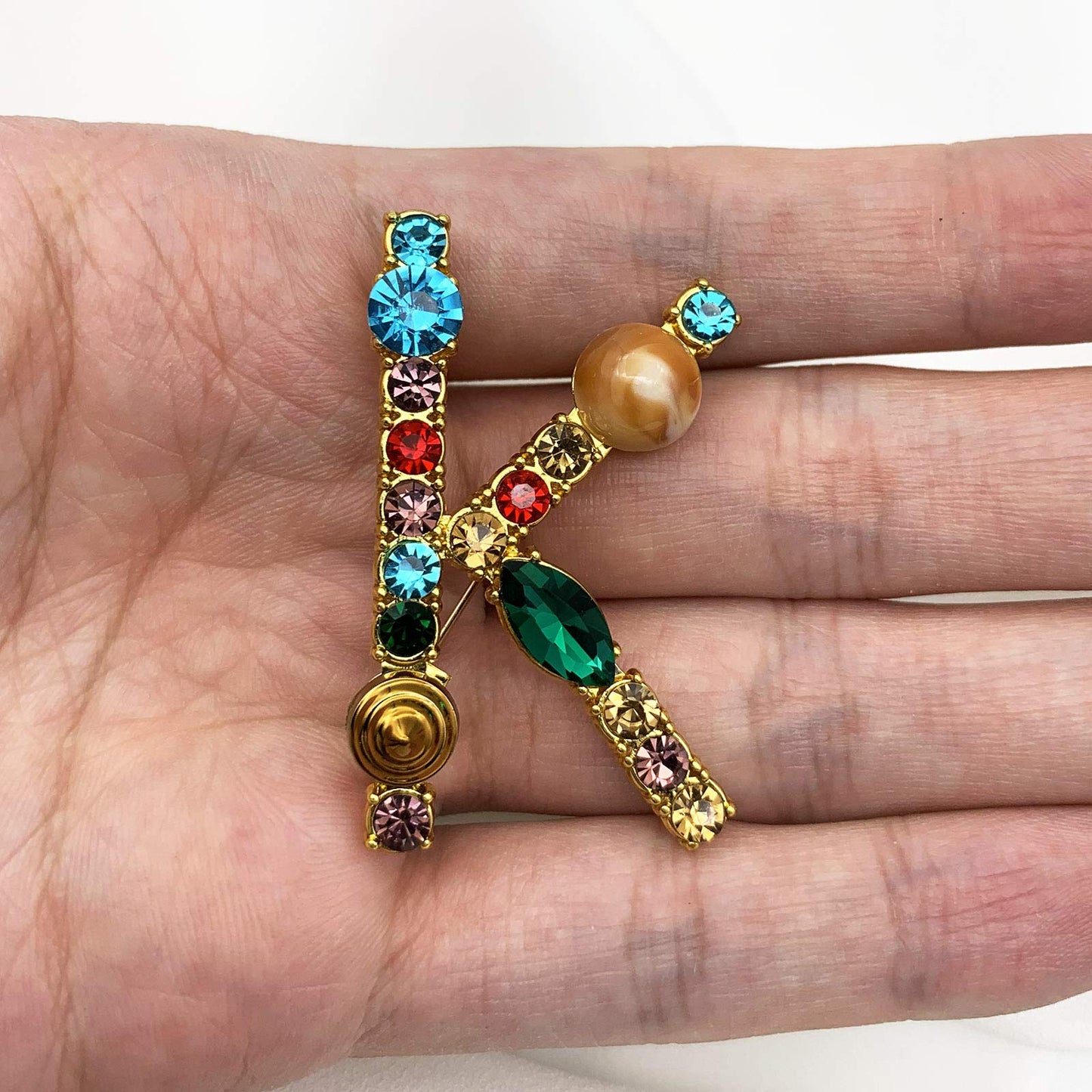 Initial Brooch A to Z 26 English Letters Plated Metal Stone Clear Colorful Crystal Lapel Pin Brooches Collar