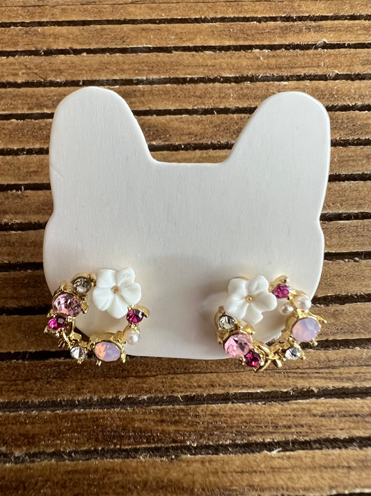 Floral stud earrings