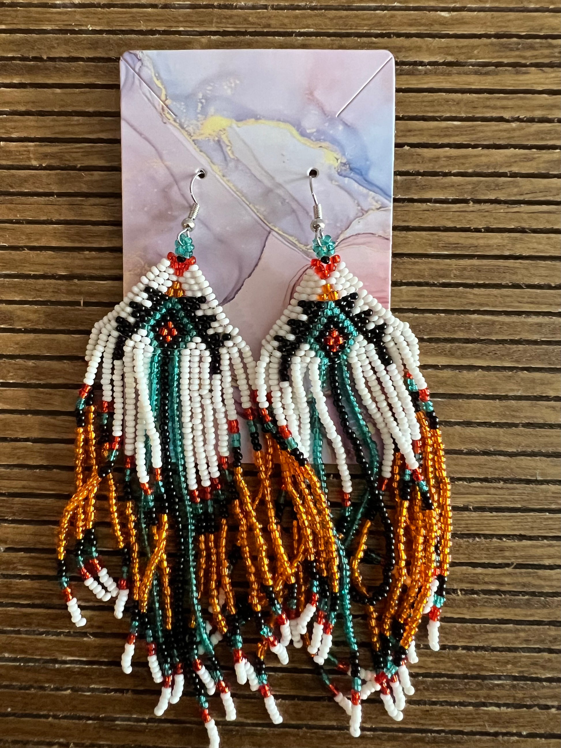 Western style earrings in multicolor