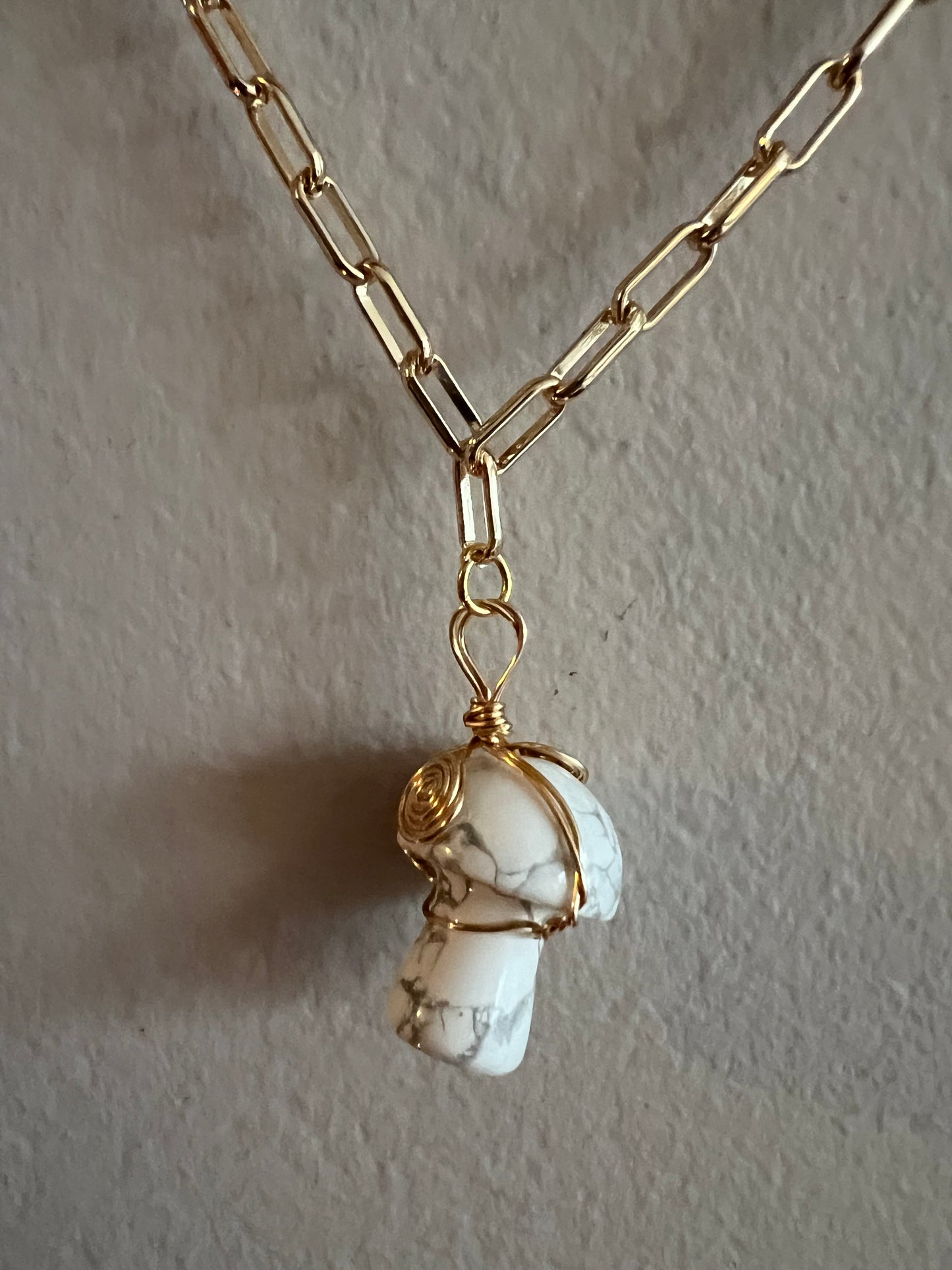 Mushroom Crystal Chain Necklace in White Howlite