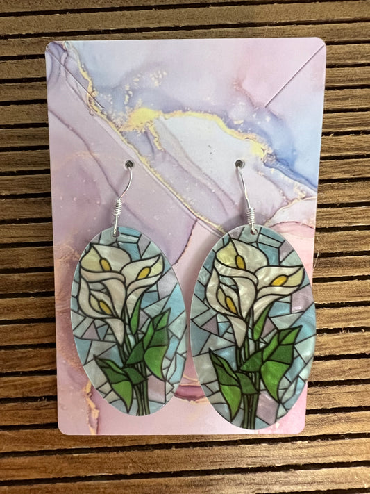 Floral lily vintage mother-of-pearl earrings