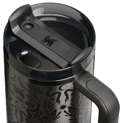 Stanley Halloween Quencher ® H2.0 FlowState™ Tumbler 40 OZ Deadly Damask