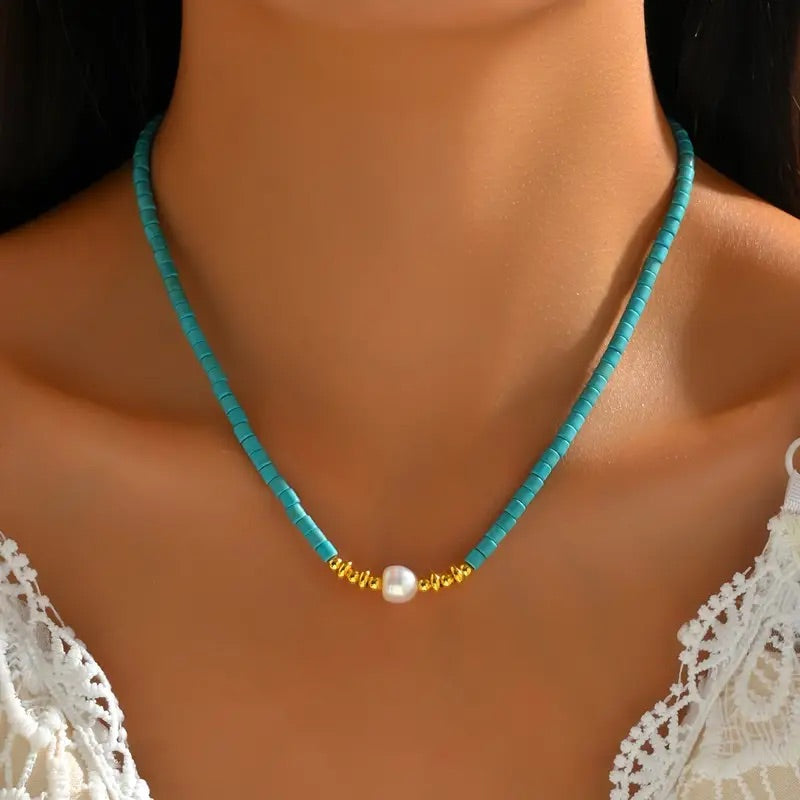 Turquoise beaded necklace with pearl detail