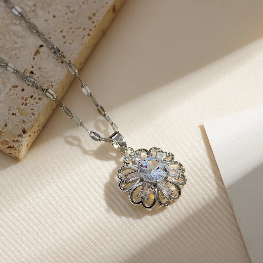 Copper Elegant Lady Modern Style Inlay Flower Zircon Pendant Necklace - Canvas & Charms