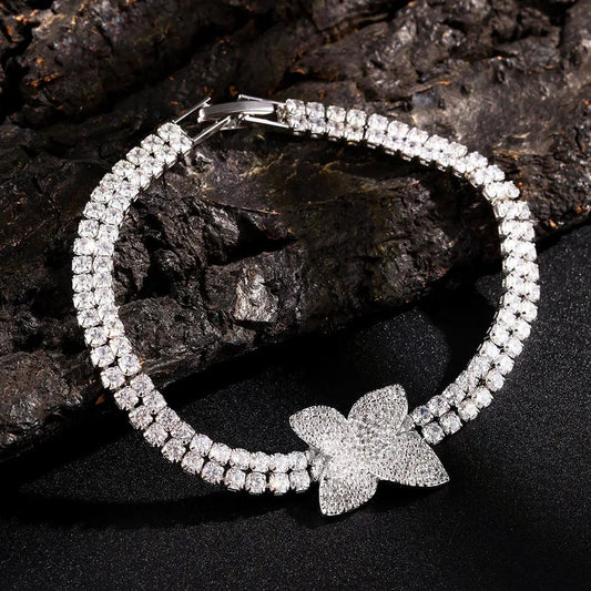 New Luxury Four Leaf Clover Bracelet For Women Niche Design High-End Feelings Internet Famous Best Friend Jewelry Accessories - Canvas & Charms