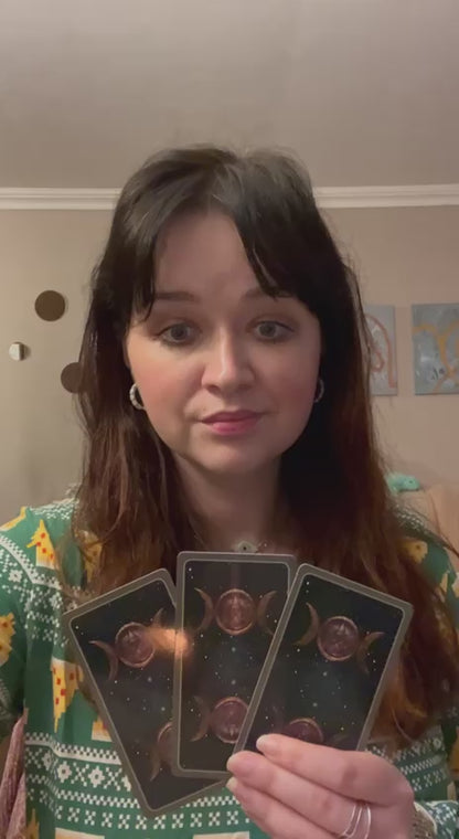 7 Card Tarot Reading for Love Life "Heart’s Path"