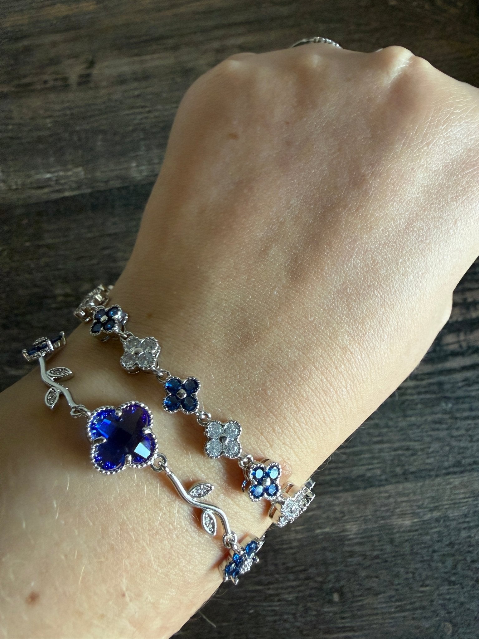 Sapphire Blue Clover Silver Bracelet Set VCA Vine Inspired Tennis 6.5 Inches Clasp Closure - Canvas & Charms