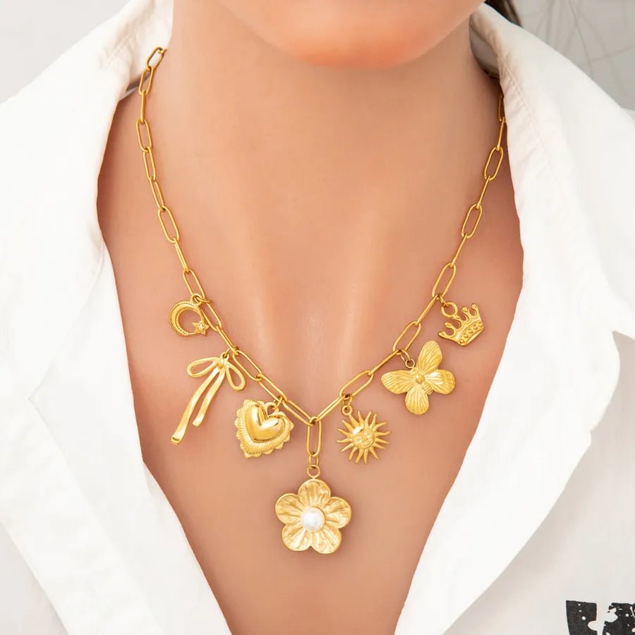 Wholesale Jewelry Elegant Classic Style Heart Shape Flower 304 Stainless Steel Plating Multi Charms Necklace - Canvas & Charms